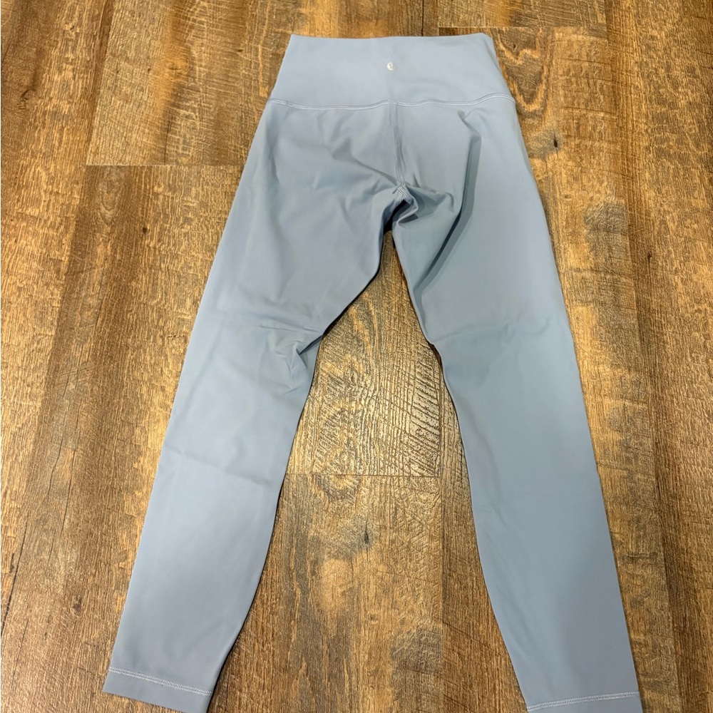 Lululemon Leggings Size 6 - LIKE NEW - WORN ONCE! ✨